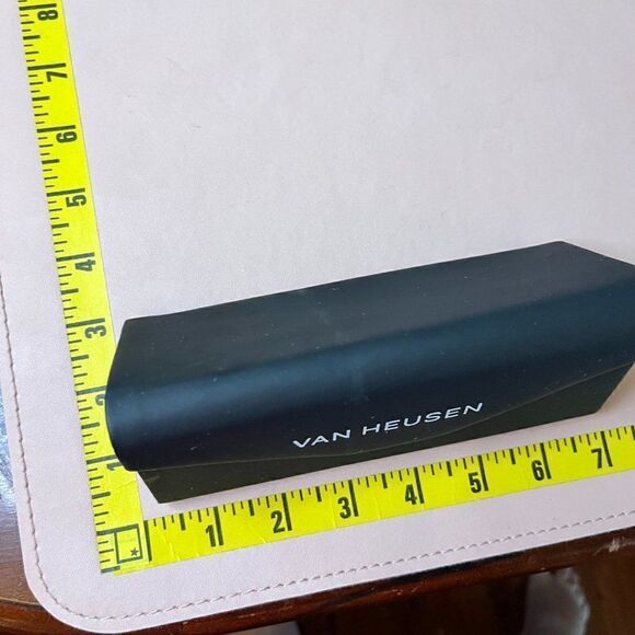 Van Heusen Glasses Case ONLY Black & White Perfect condition and so cute - Picture 5 of 8